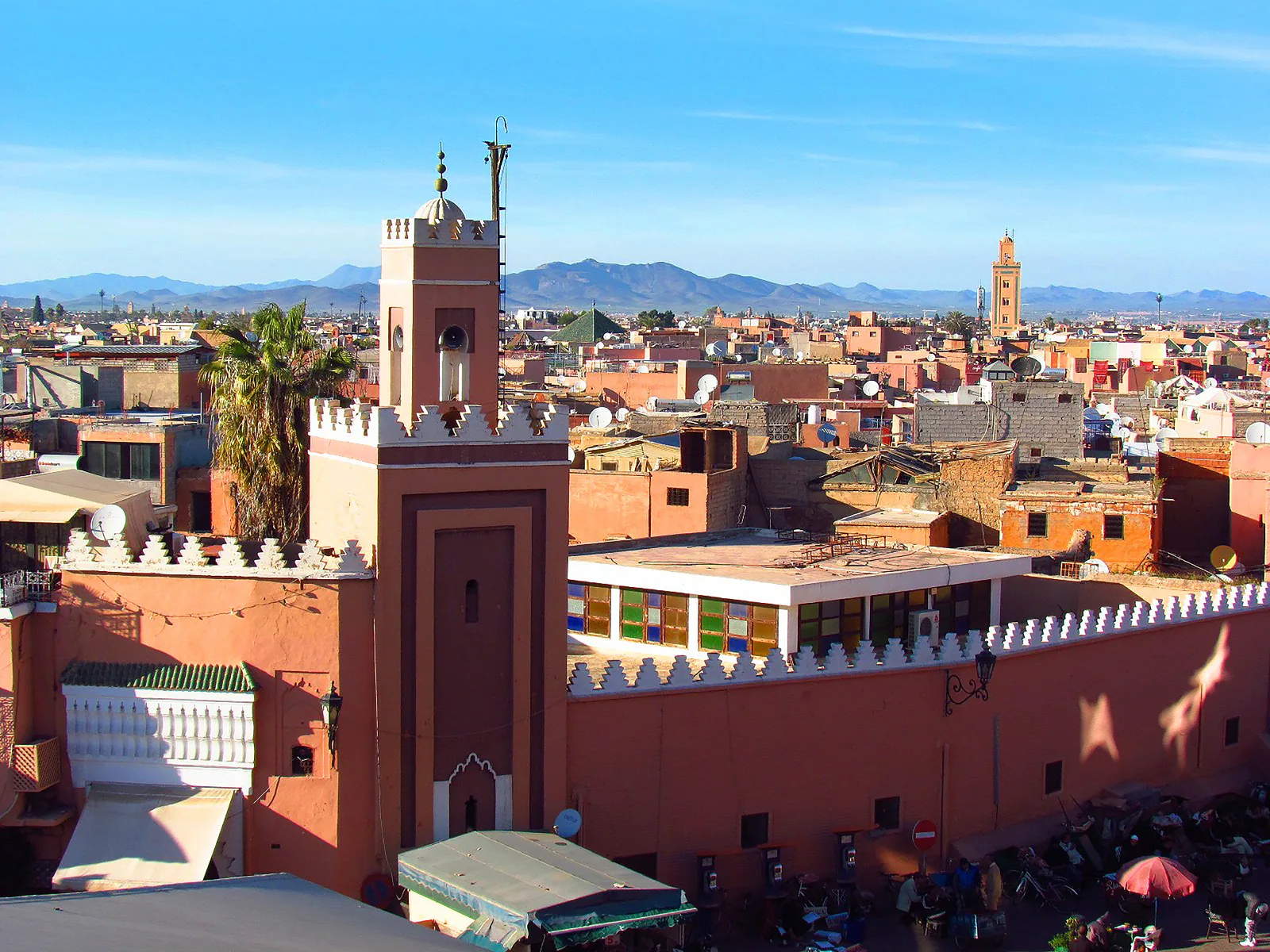 Casablanca to Marrakech: Your Transfer Options Explained